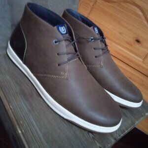 Chaps Men’s Size 9 Chukka Boots New!
